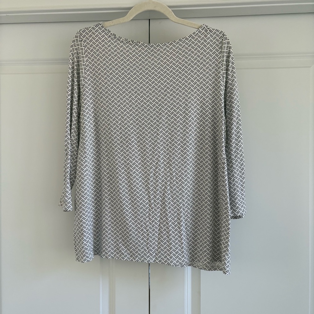 J. Jill Wearever Collection Black and White Top